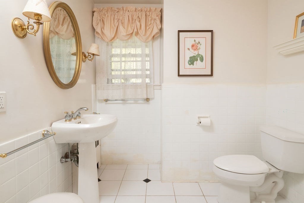 11 Alden Road Swampscott, MA 01907 - Photo 12 of 30 Gallery Image 12