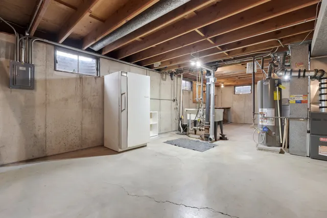 $335,000 | 6971 Hanover Street, Hanover Park, IL 60133