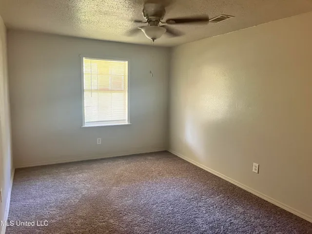 $1,300 | 3310 Ken Avenue, Pascagoula, MS 39581