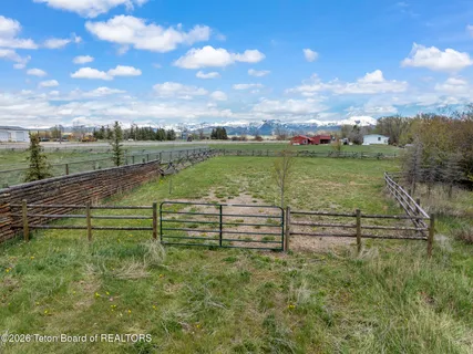 $675,000 | 785 Highway 33, Tetonia, ID 83452