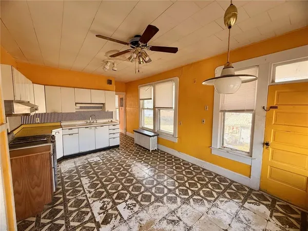 $99,900 | 701 McDonald Street, St. Joseph, MO 64505