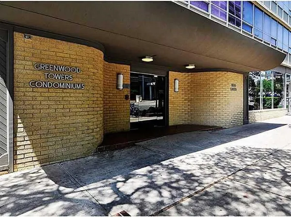 $1,275 | 1800 Lavaca Street, Unit 203, Austin, TX 78701