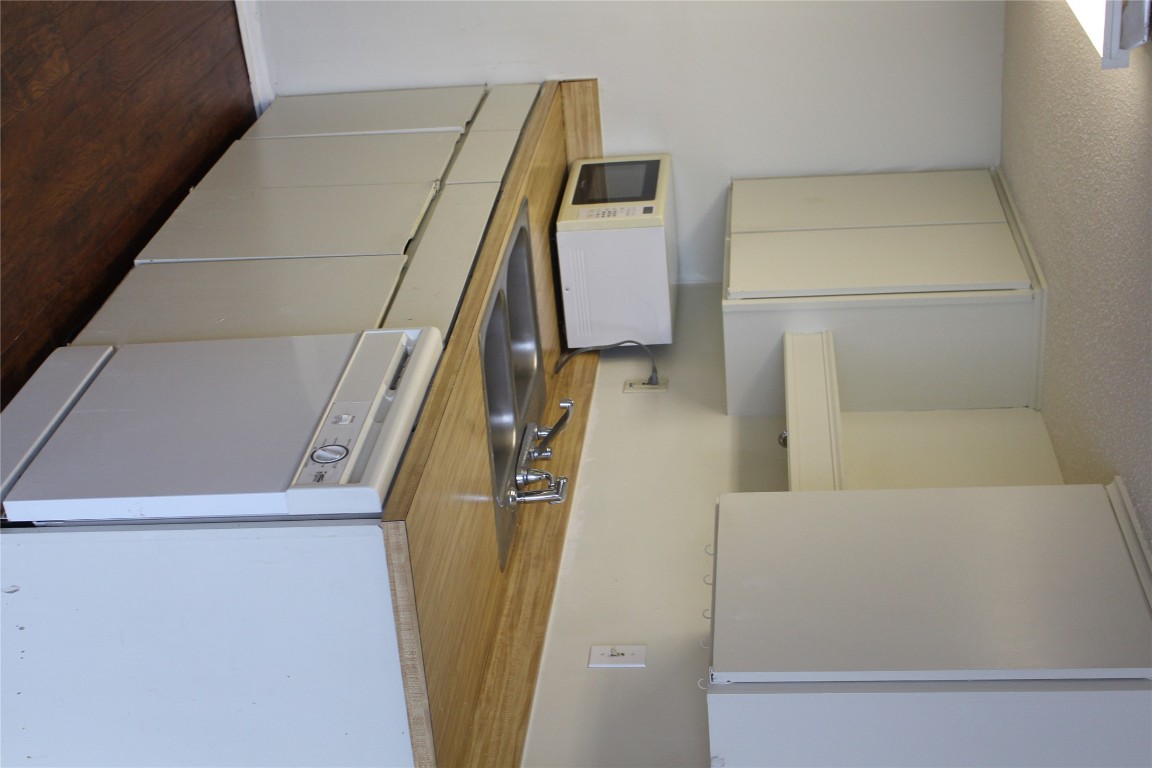 1800 Lavaca Street, Unit 203 Austin, TX 78701 - Photo 4 of 23