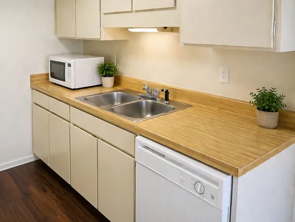 $1,275 | 1800 Lavaca Street, Unit 203, Austin, TX 78701