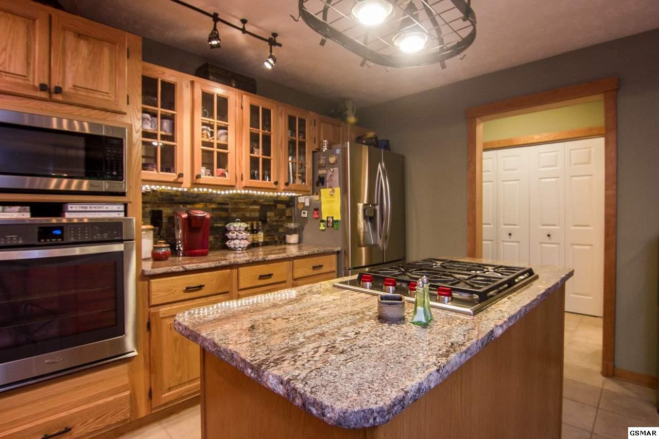 2131 Castle Rise Way Sevierville, TN 37862 - Photo 6 of 35