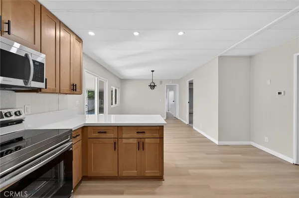 $300,000 | 25139 West Posey Drive, Hemet, CA 92544