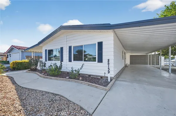 $300,000 | 25139 West Posey Drive, Hemet, CA 92544