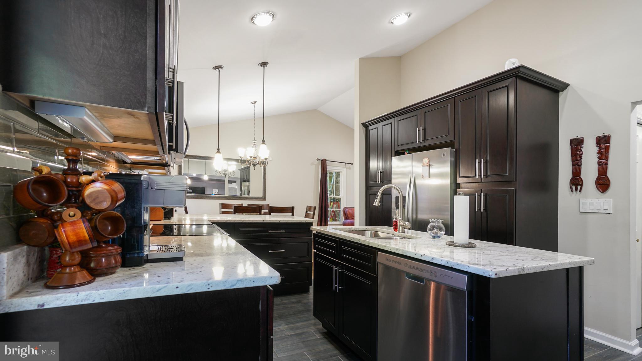 20617 Beaver Ridge Road Montgomery Village, MD 20886 - Photo 13 of 27 Kitchen