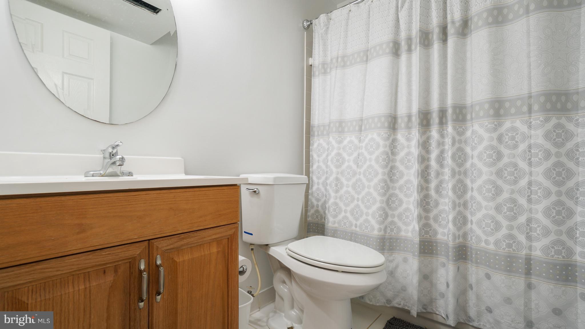 20617 Beaver Ridge Road Montgomery Village, MD 20886 - Photo 19 of 27 Bath