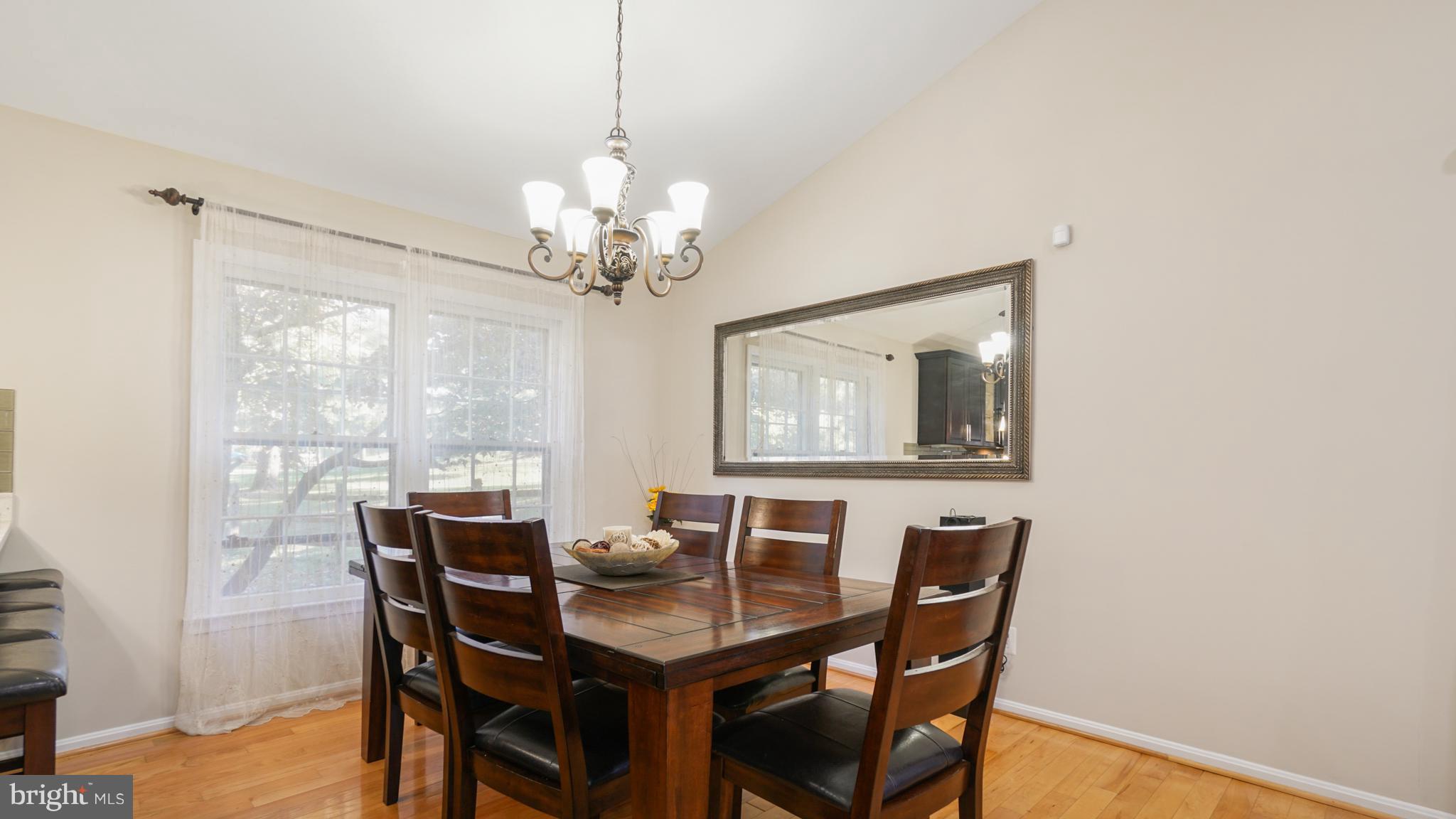 20617 Beaver Ridge Road Montgomery Village, MD 20886 - Photo 8 of 27 Dining Room