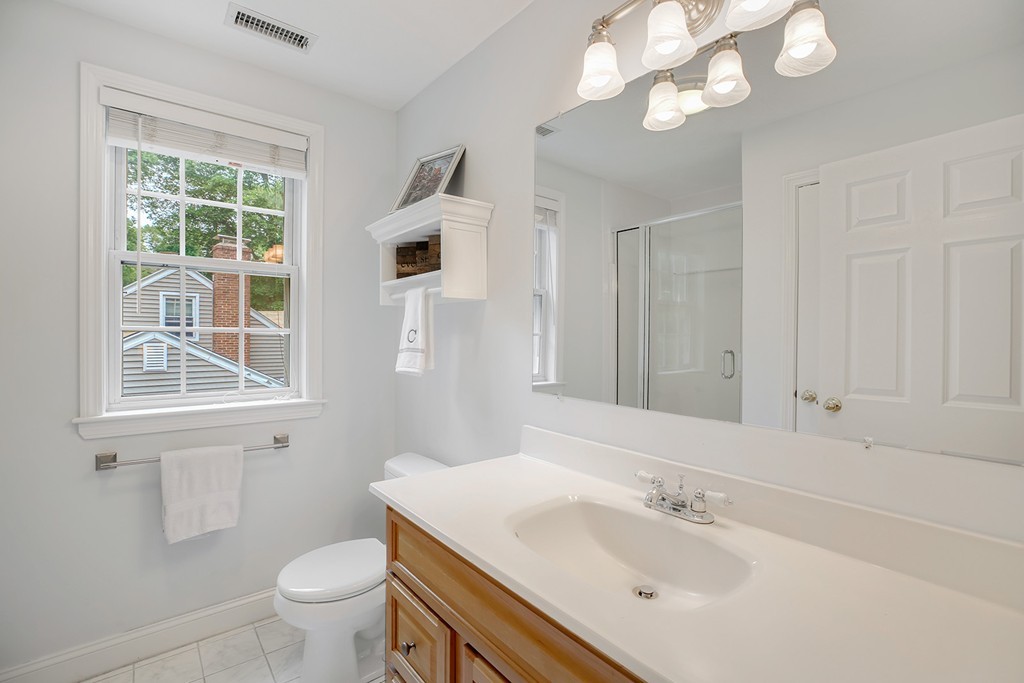 12 Hillcrest Road Needham, MA 02492 - Photo 8 of 24