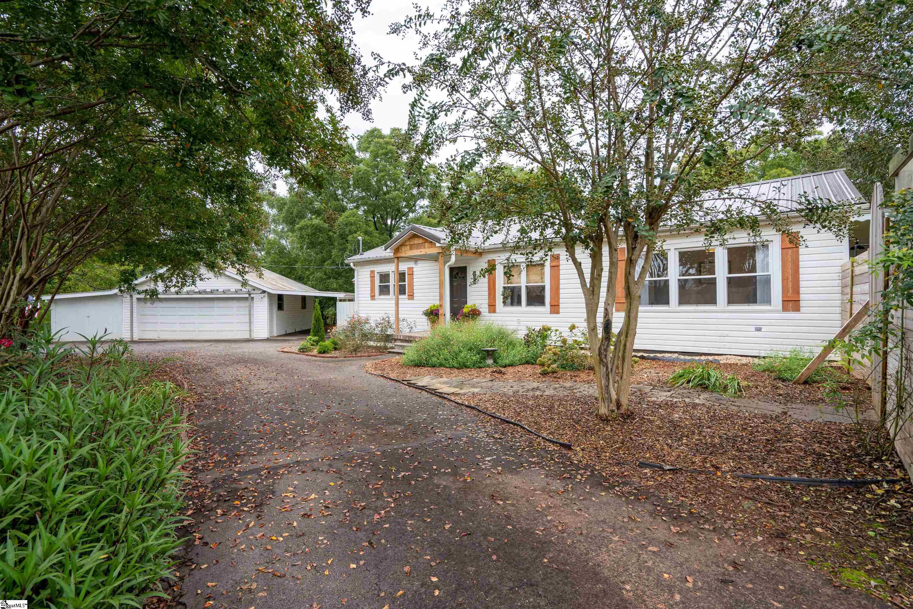 433 State Rd S-39-127 Liberty, SC 29657 - Photo 4 of 36