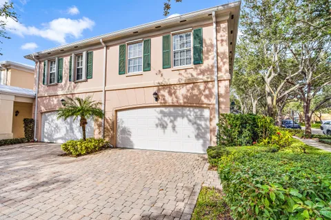 $550,000 | 3 Oakland Court, Tequesta, FL 33469