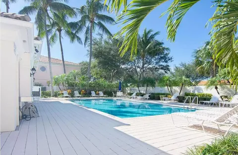 $550,000 | 3 Oakland Court, Tequesta, FL 33469