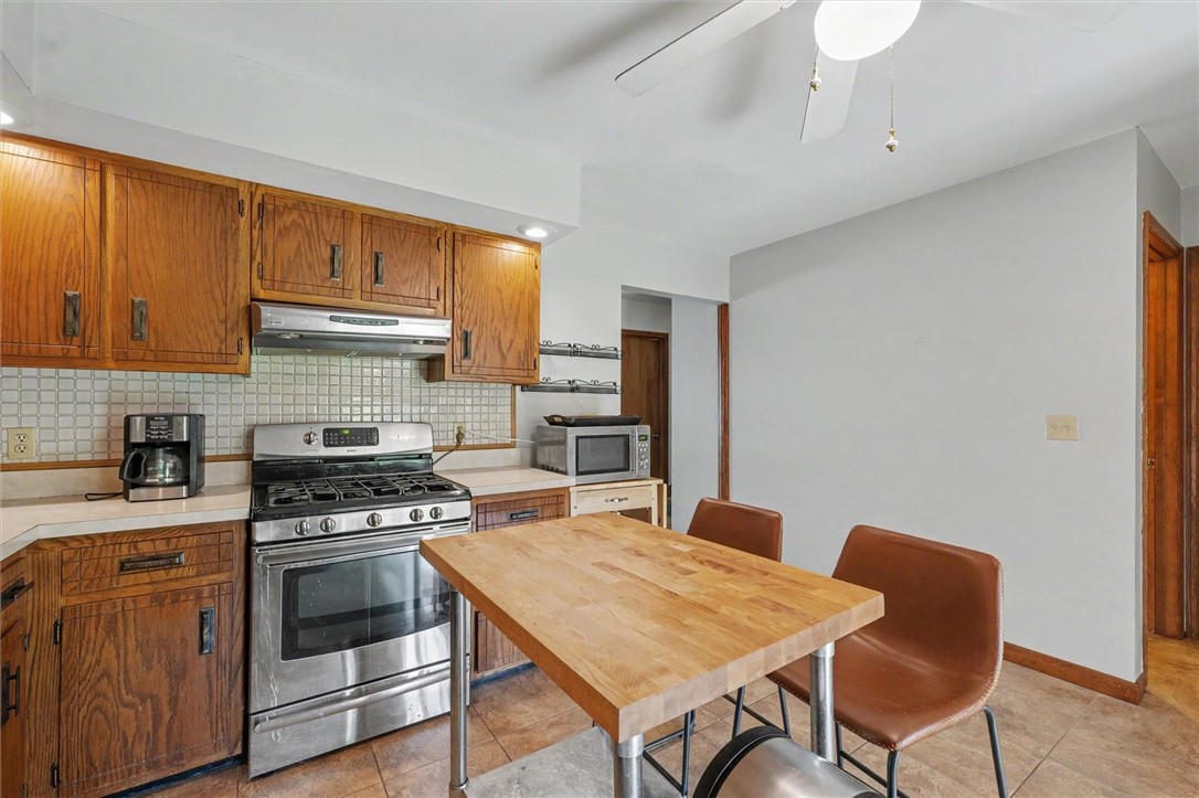 2123 East Mill Stone Road Decatur, IL 62526 - Photo 8 of 22 Gallery Image 8