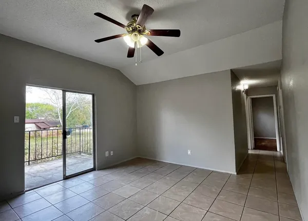 $1,250 | 12118 West Bellfort Avenue, Unit C, Houston, TX 77477