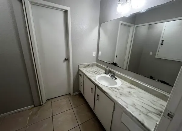 $1,250 | 12118 West Bellfort Avenue, Unit C, Houston, TX 77477