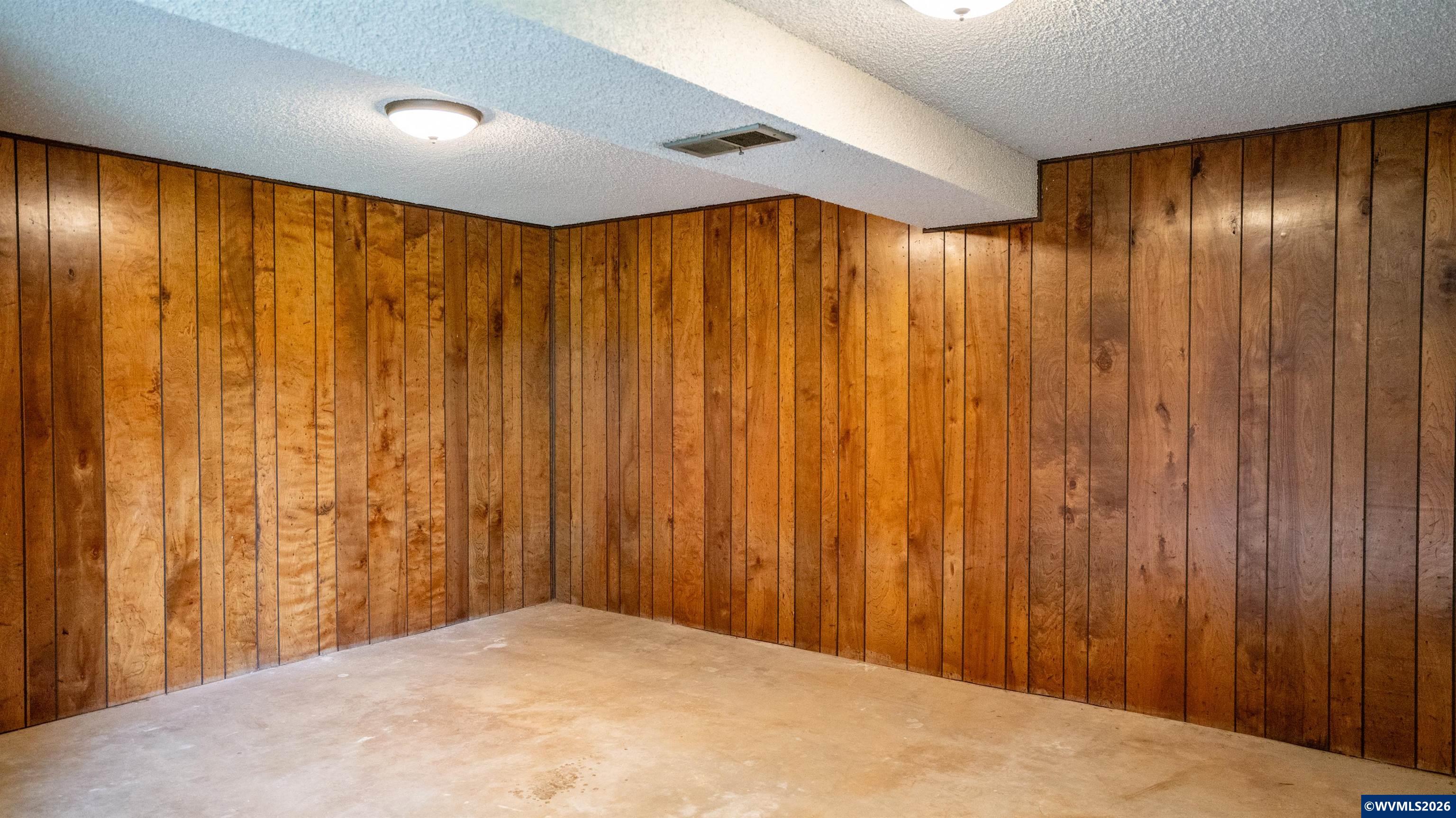 12984 Elliott Prairie Road Northeast Woodburn, OR 97071 - Photo 19 of 48