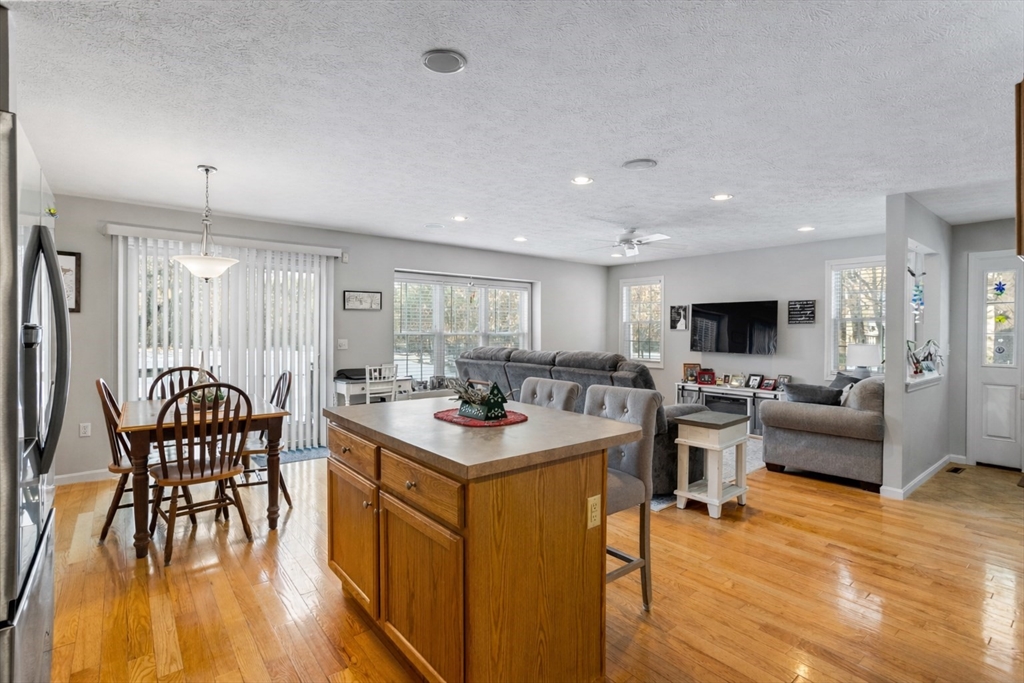 12 Meditation Lane, Unit 12 Lancaster, MA 01523 - Photo 14 of 38