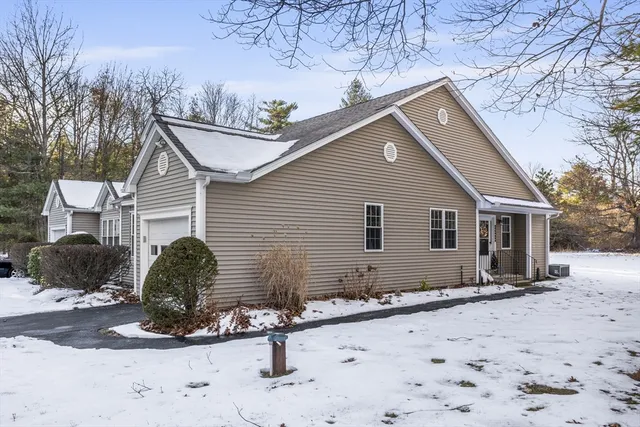 $489,000 | 12 Meditation Lane, Unit 12, Lancaster, MA 01523