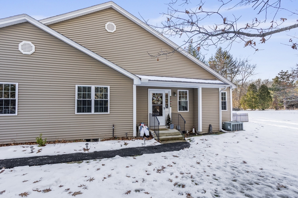 12 Meditation Lane, Unit 12 Lancaster, MA 01523 - Photo 36 of 38