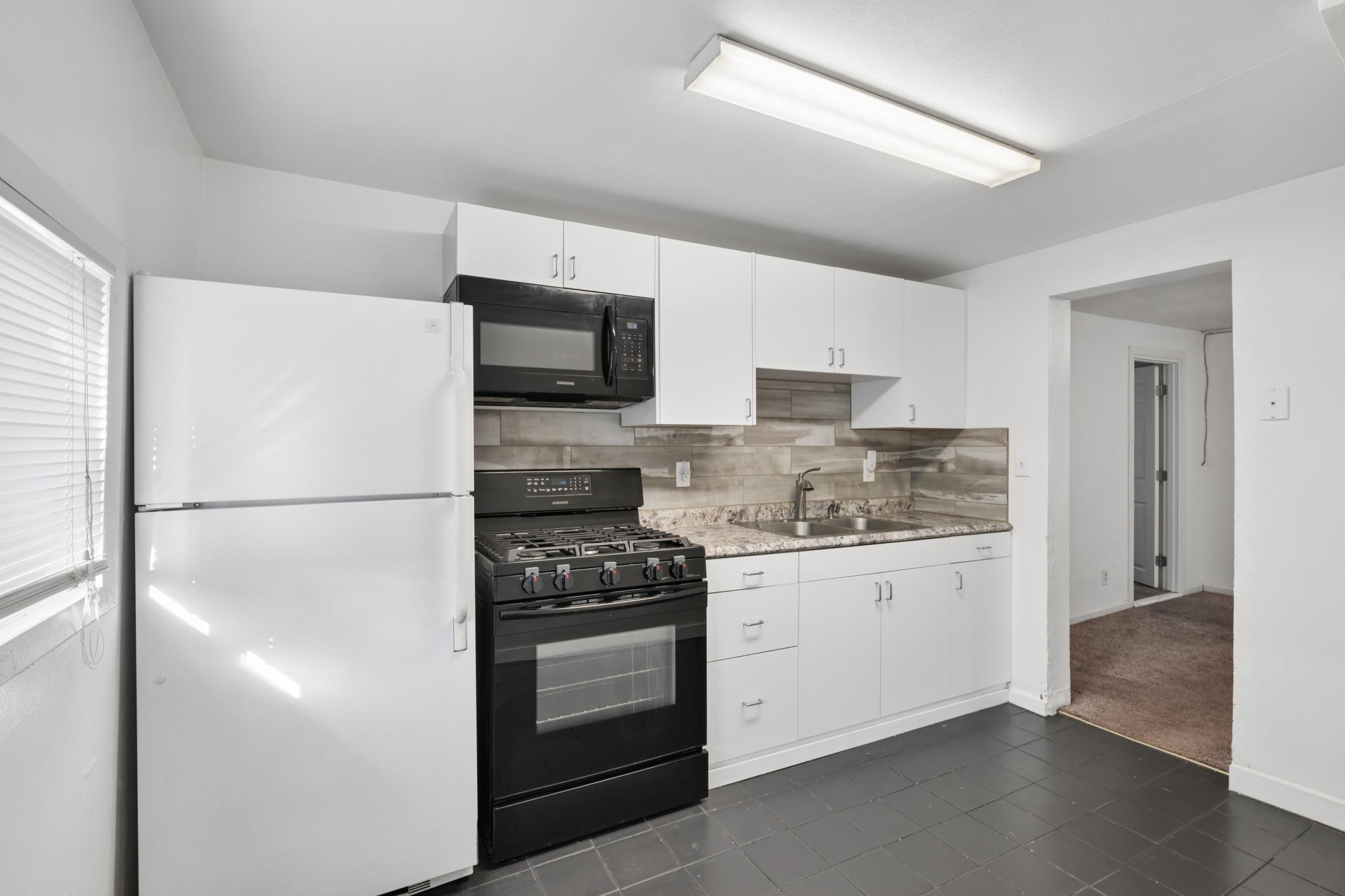 1120 4th Street Southeast Rochester, MN 55904 - Photo 4 of 19