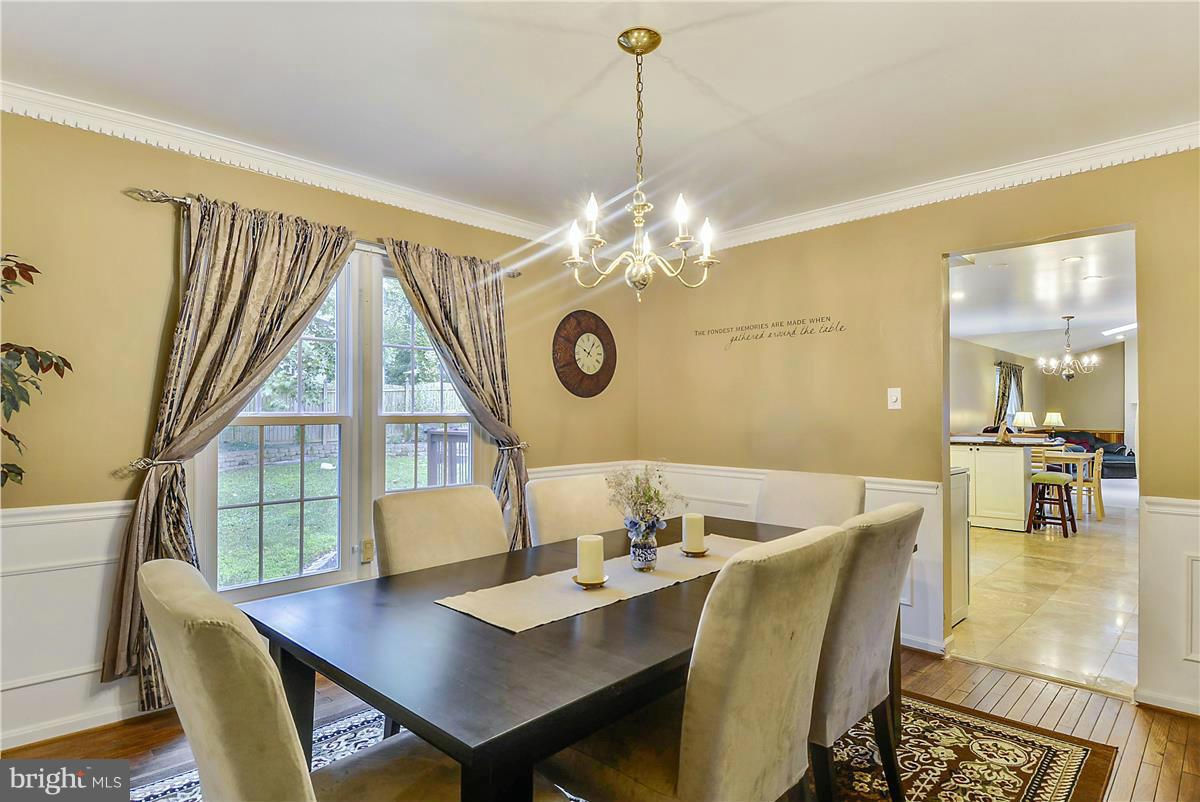 15608 Good Hope Road Silver Spring, MD 20905 - Photo 11 of 30 Dining Room