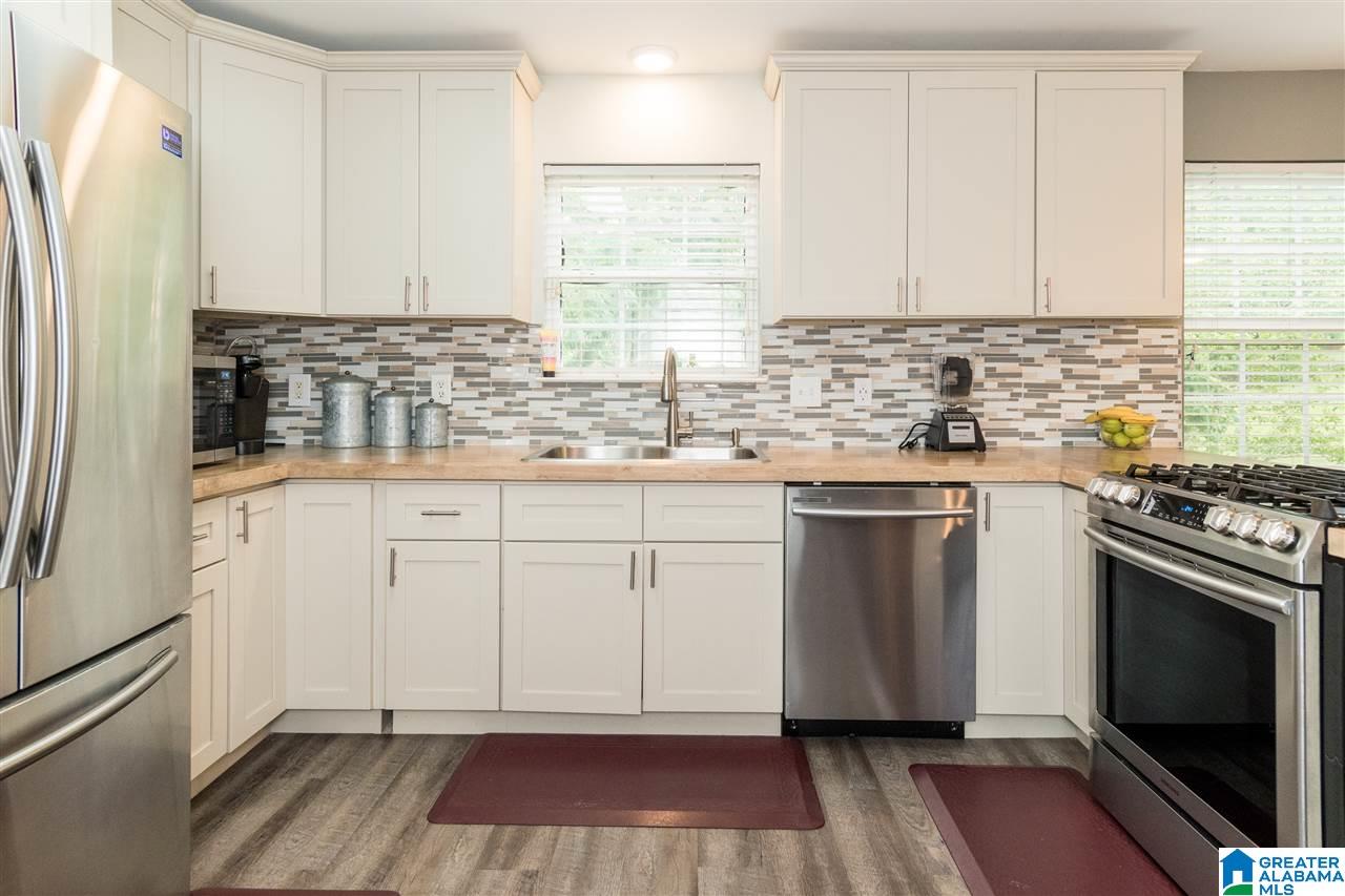 5327 Amber Hills Road Birmingham, AL 35210 - Photo 14 of 37