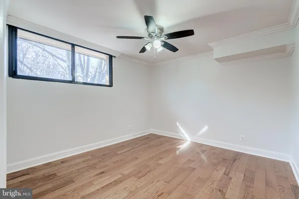 $319,999 | 517 North Armistead Street, Unit 303, Alexandria, VA 22312