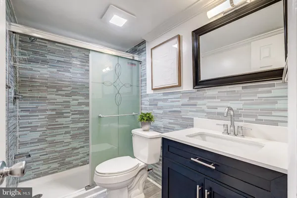 $319,999 | 517 North Armistead Street, Unit 303, Alexandria, VA 22312