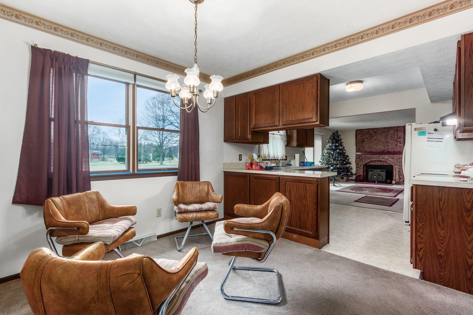 270 West Orange Road Delaware, OH 43015 - Photo 5 of 34 009_39bc2e5_M 270 W Orange008