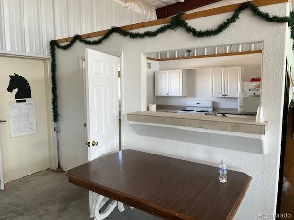 a view of utility room