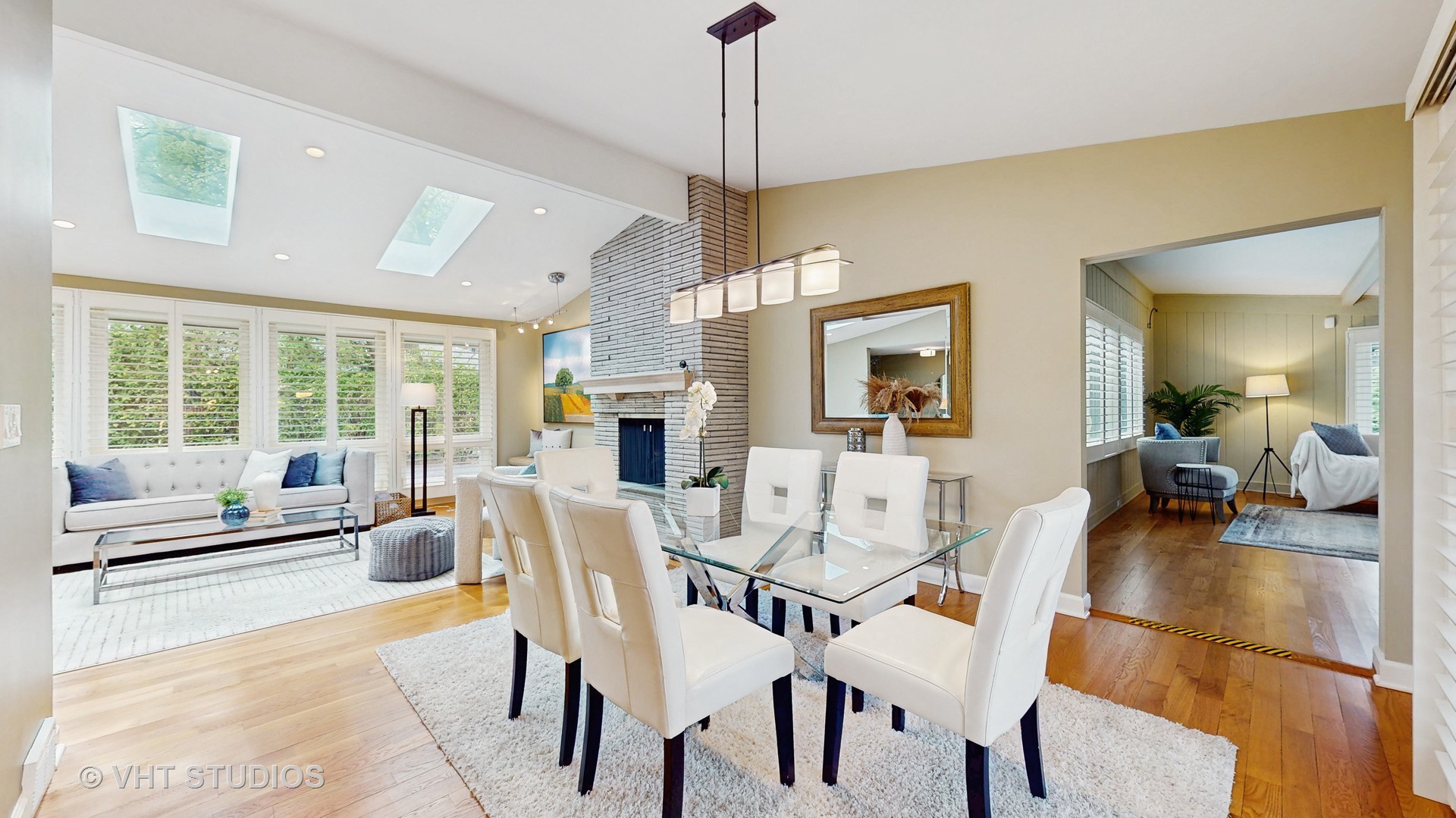 1321 Sheridan Road Wilmette, IL 60091 - Photo 13 of 36 a living room with furniture and a large window
