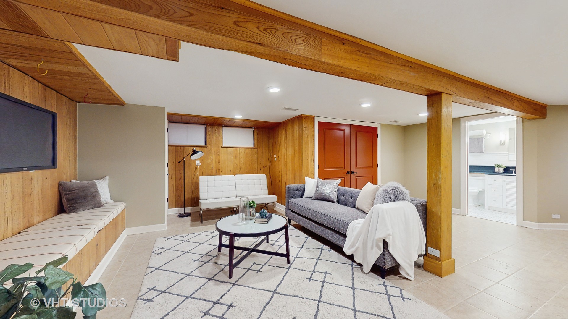 1321 Sheridan Road Wilmette, IL 60091 - Photo 26 of 36 a living room with furniture and a table