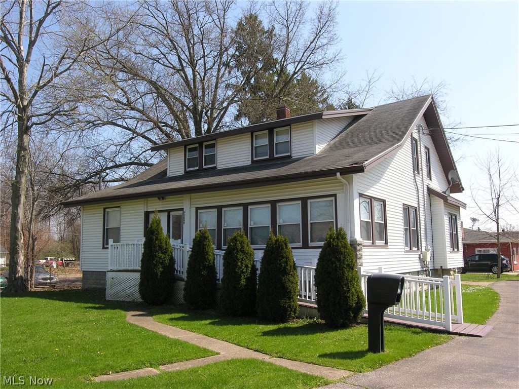43099 North Ridge Road Elyria, OH 44035 - Photo 1 of 14