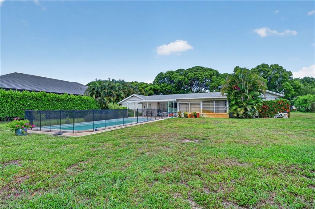 1608 Crayton Road Naples, FL 34102 - Photo 7 of 32