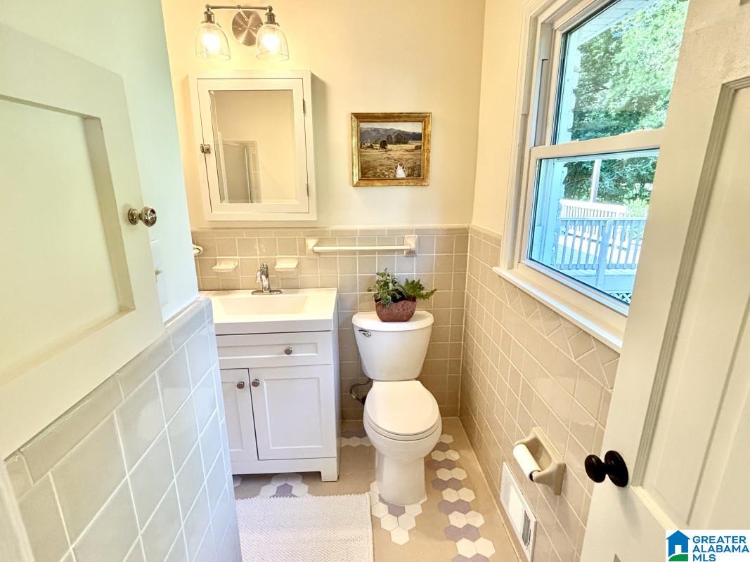 2713 Altadena Lake Road Birmingham, AL 35243 - Photo 28 of 45 Gallery Image 28