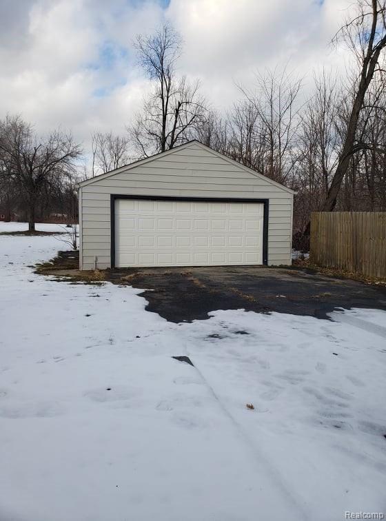 7025 East Coldwater Road Davison, MI 48423 - Photo 30 of 30 87440396_241439626885523_4445031451867480064_n.jpg