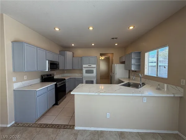 $2,995 | 4429 Rockaway Beach Street, Las Vegas, NV 89129