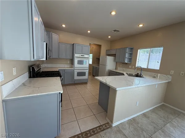 $2,995 | 4429 Rockaway Beach Street, Las Vegas, NV 89129