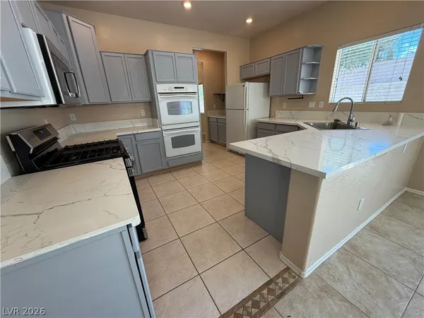 $2,995 | 4429 Rockaway Beach Street, Las Vegas, NV 89129