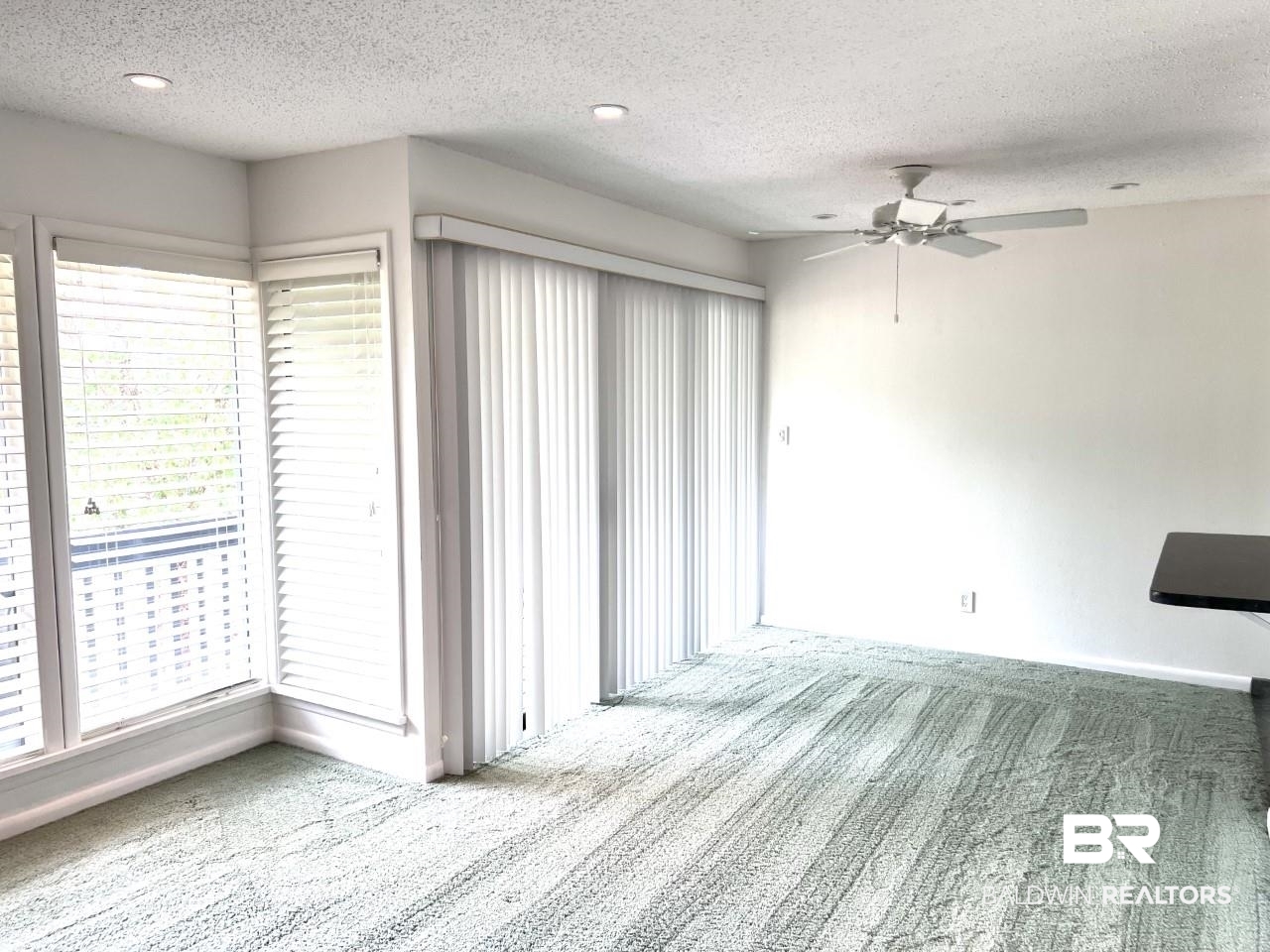 208 Golf Terrace, Unit 208 Daphne, AL 36526 - Photo 4 of 22 Dining Area