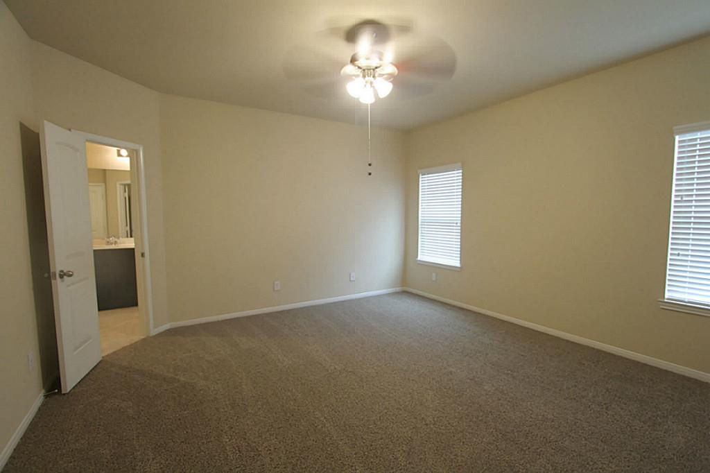 722 Mill Spring Court Rosenberg, TX 77469 - Photo 6 of 11 Master bedroom.