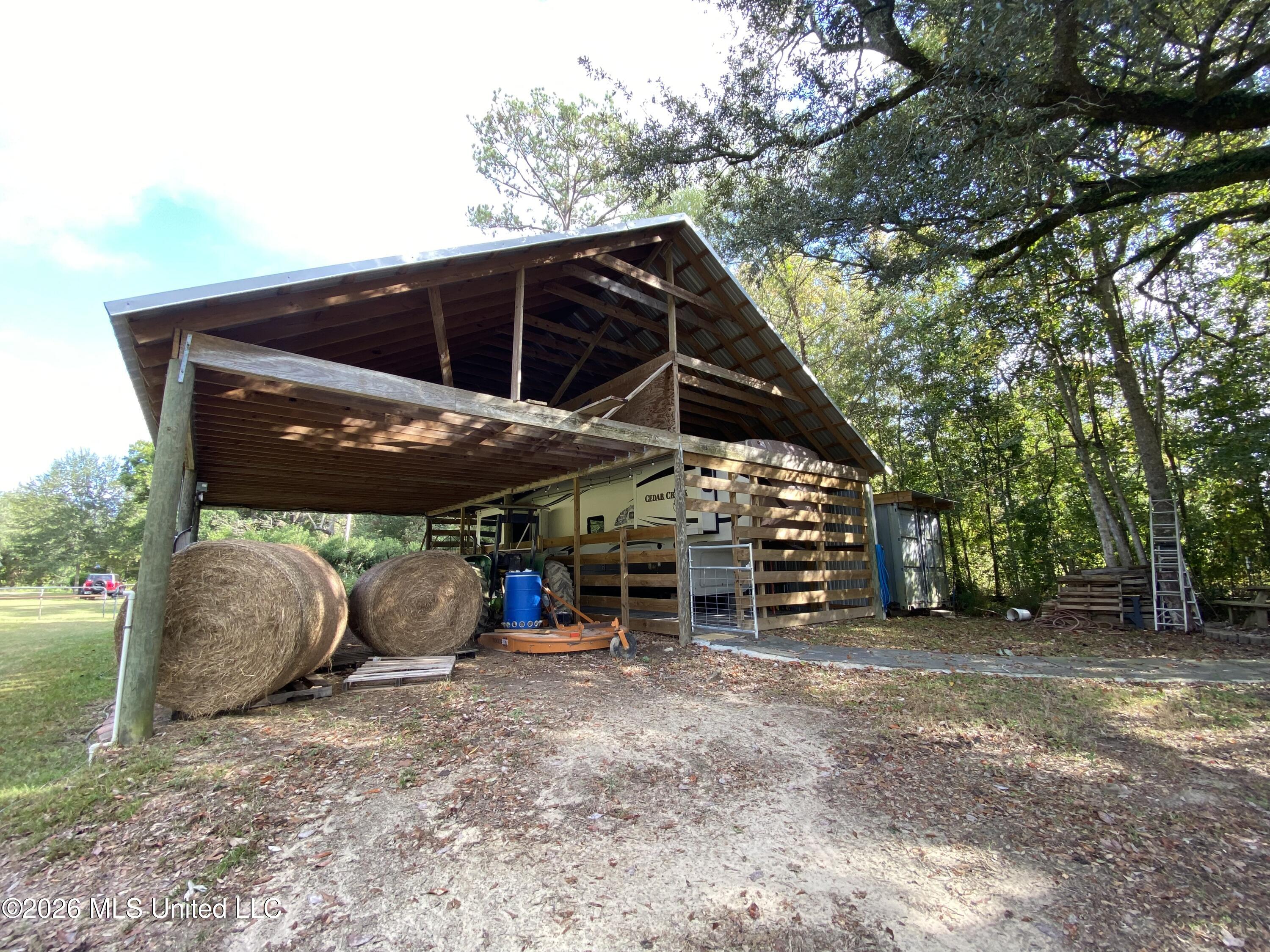 149 Grover Barrett Road Picayune, MS 39466 - Photo 18 of 29 17, IMG_6576