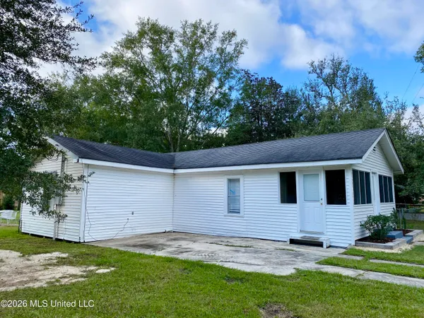 $229,000 | 149 Grover Barrett Road, Picayune, MS 39466