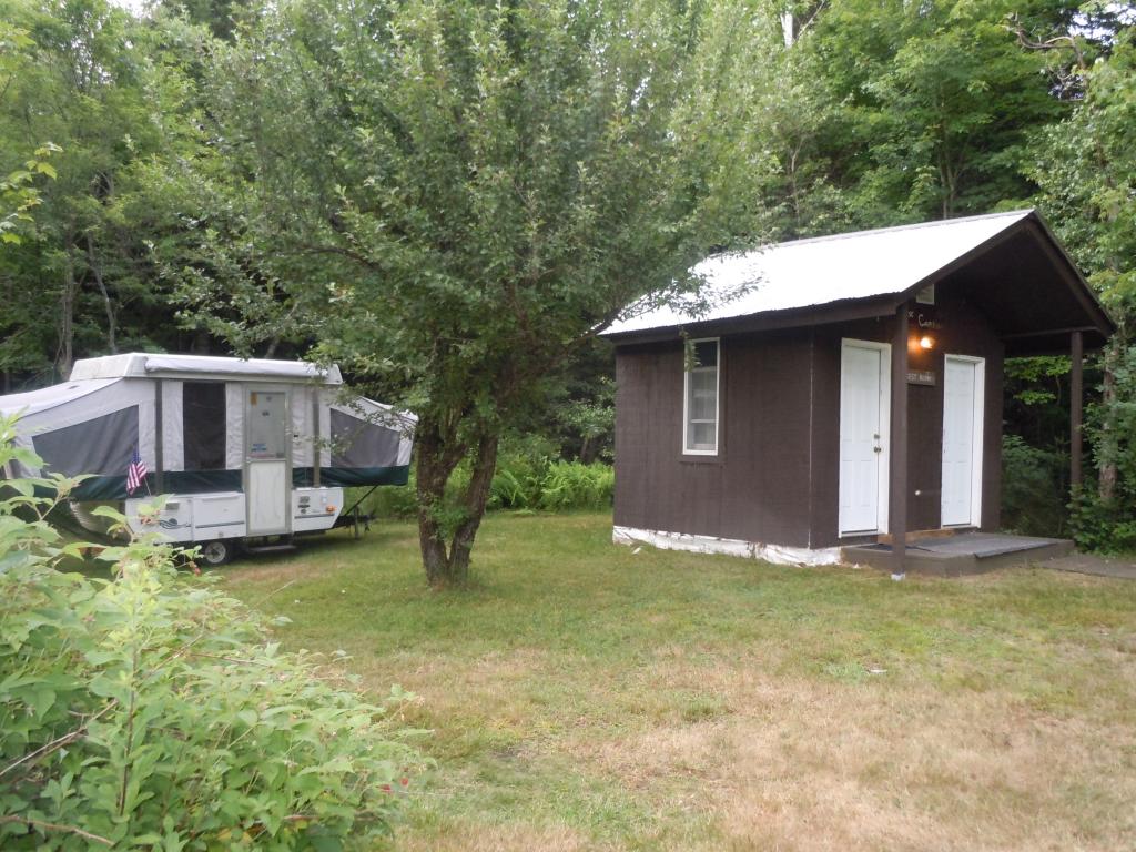 6013 River Road Troy, VT 05859 - Photo 3 of 18