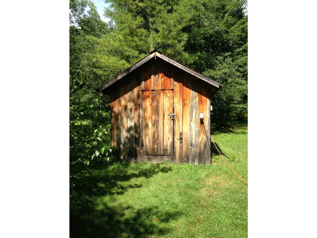6013 River Road Troy, VT 05859 - Photo 5 of 18