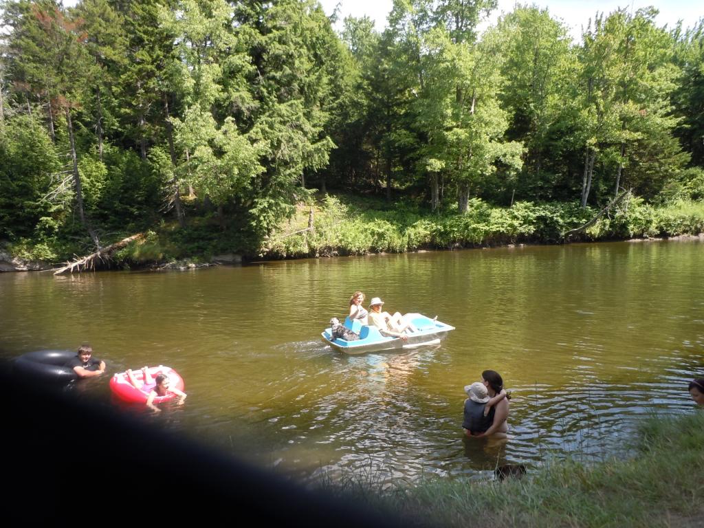 6013 River Road Troy, VT 05859 - Photo 10 of 18