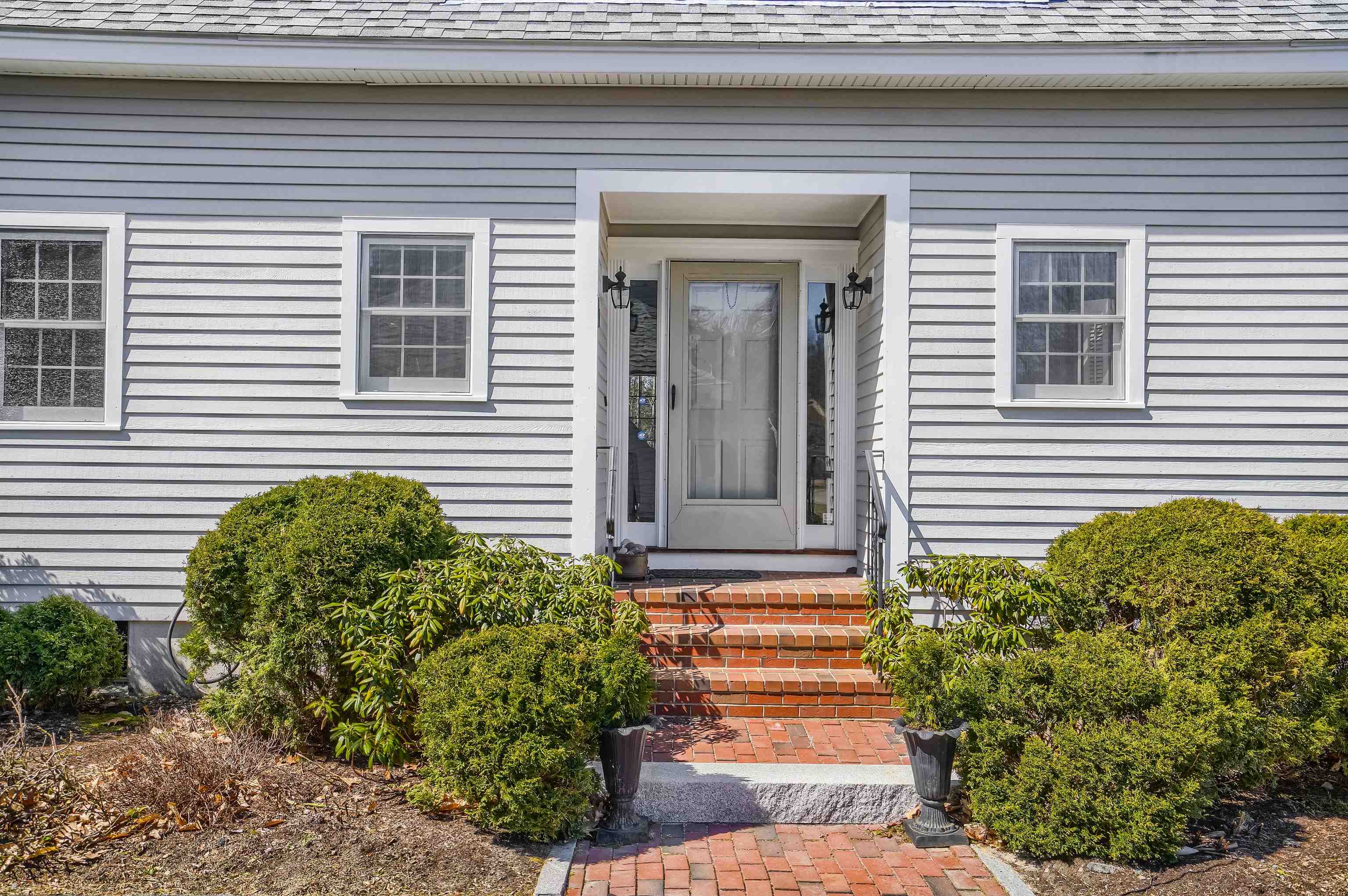 17 Prentiss Way Exeter, NH 03833 - Photo 3 of 33 Gallery Image 3