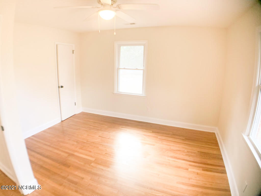 1778 Old Mill Road Wallace, NC 28466 - Photo 10 of 12 Newer windows